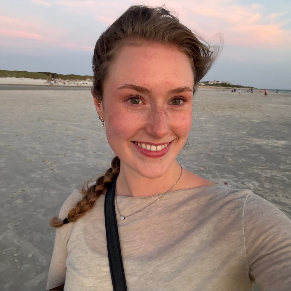 Meet your Posher, Alisa